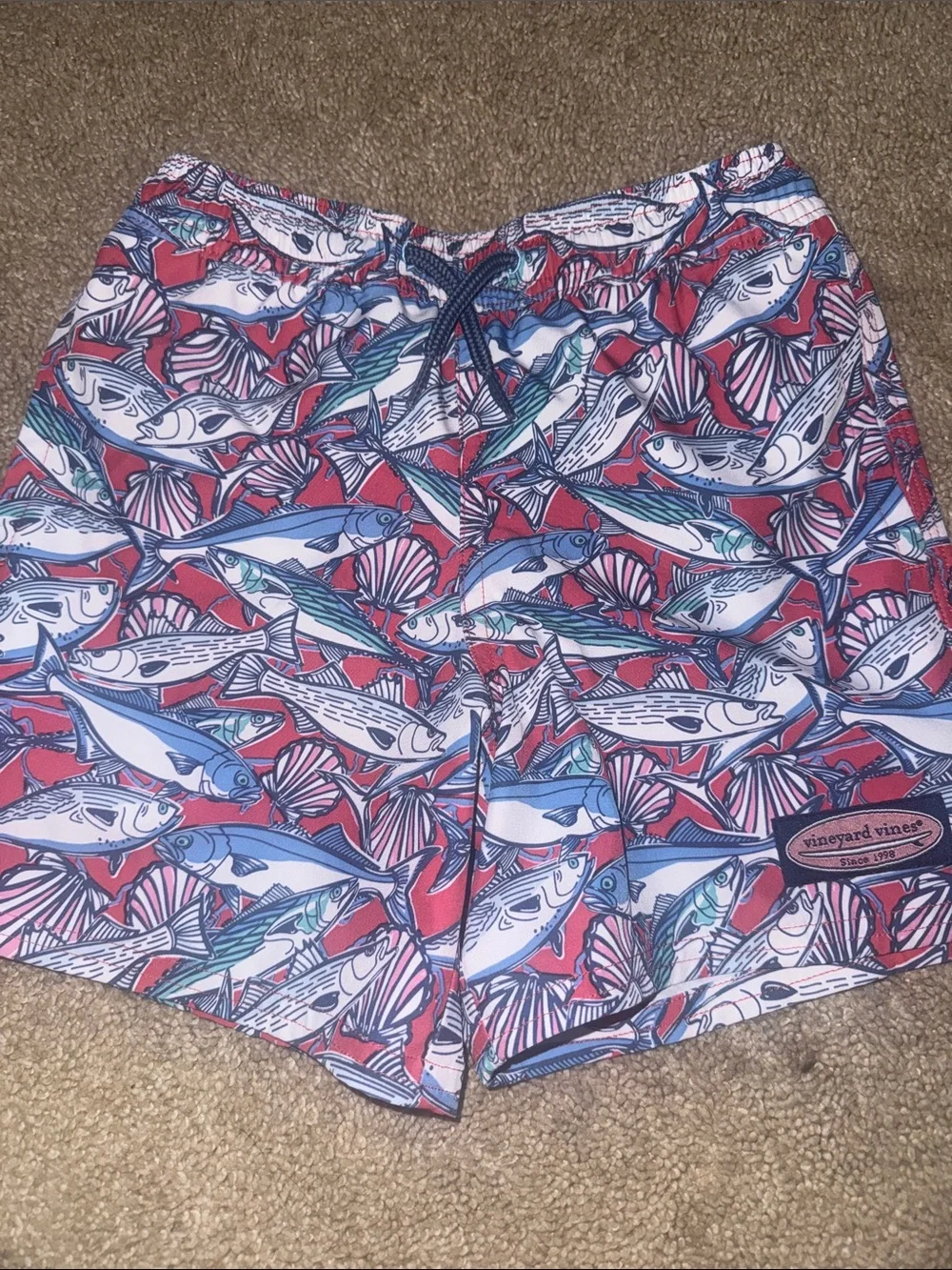 Vineyard Vines kids Red, Blue & White Fish Print Athletic Shorts